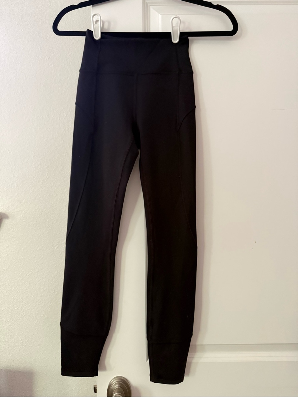 Lululemon leggings, black size 2, tags removed